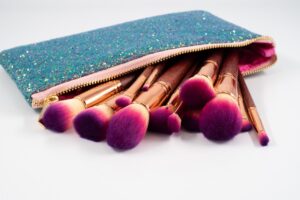 Galaxy purse with brushes